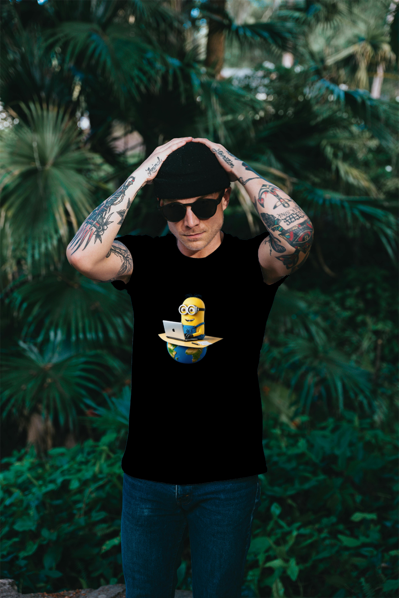 code-savvy_minion_globe-trotter_men's_t-shirt0